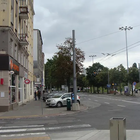 Appartement Marina 1000 *
