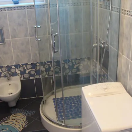 Appartement Marina 1000 *
